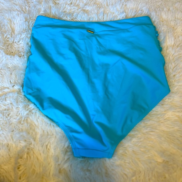 Relleciga Ruched Bathing Suit Bottom - Picture 4 of 7